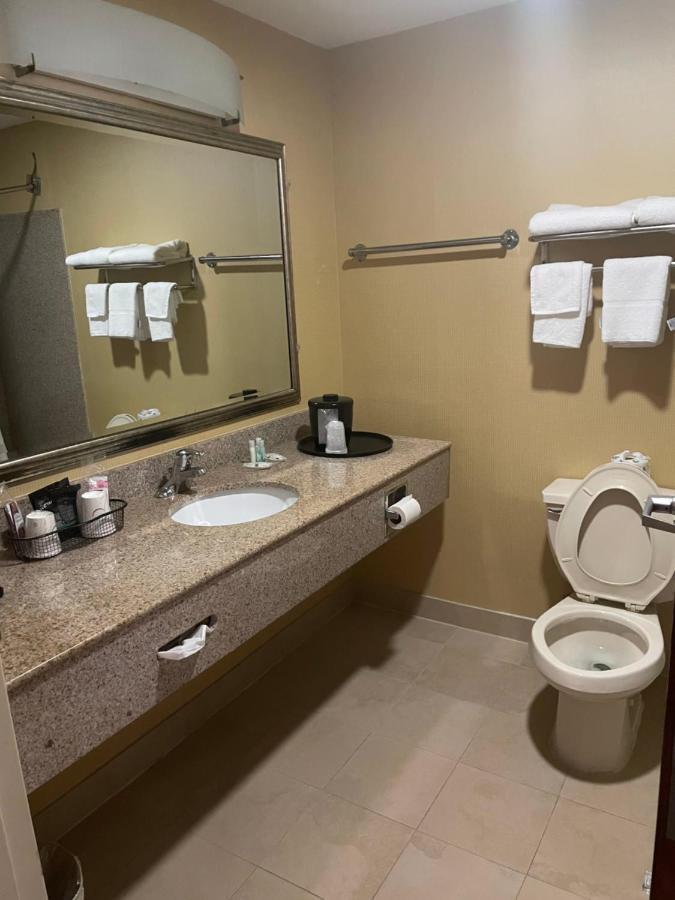 Quality Inn Vineland Exteriör bild